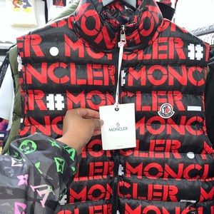 Monclear puffer vest for men size L